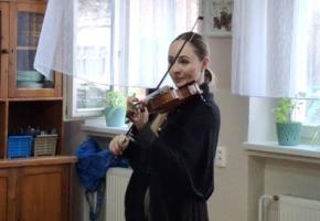  Huslistka , pani Aneta Lednická a jej vianočný koncert...