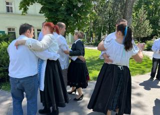 Stavanie mája v DSS Zavar 1