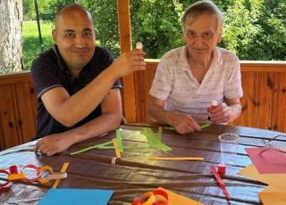  Naši páni pri výrobe si aktivity v CSS Šoporňa-Štrkovec užili rovnako, ako guláš....